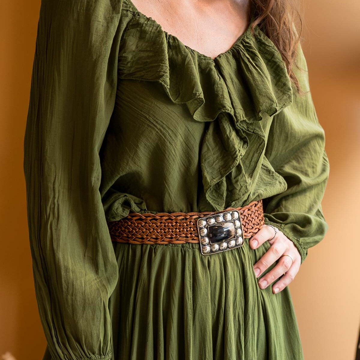 Groene boho blouse ‘Liora’ met ruche – voorkant