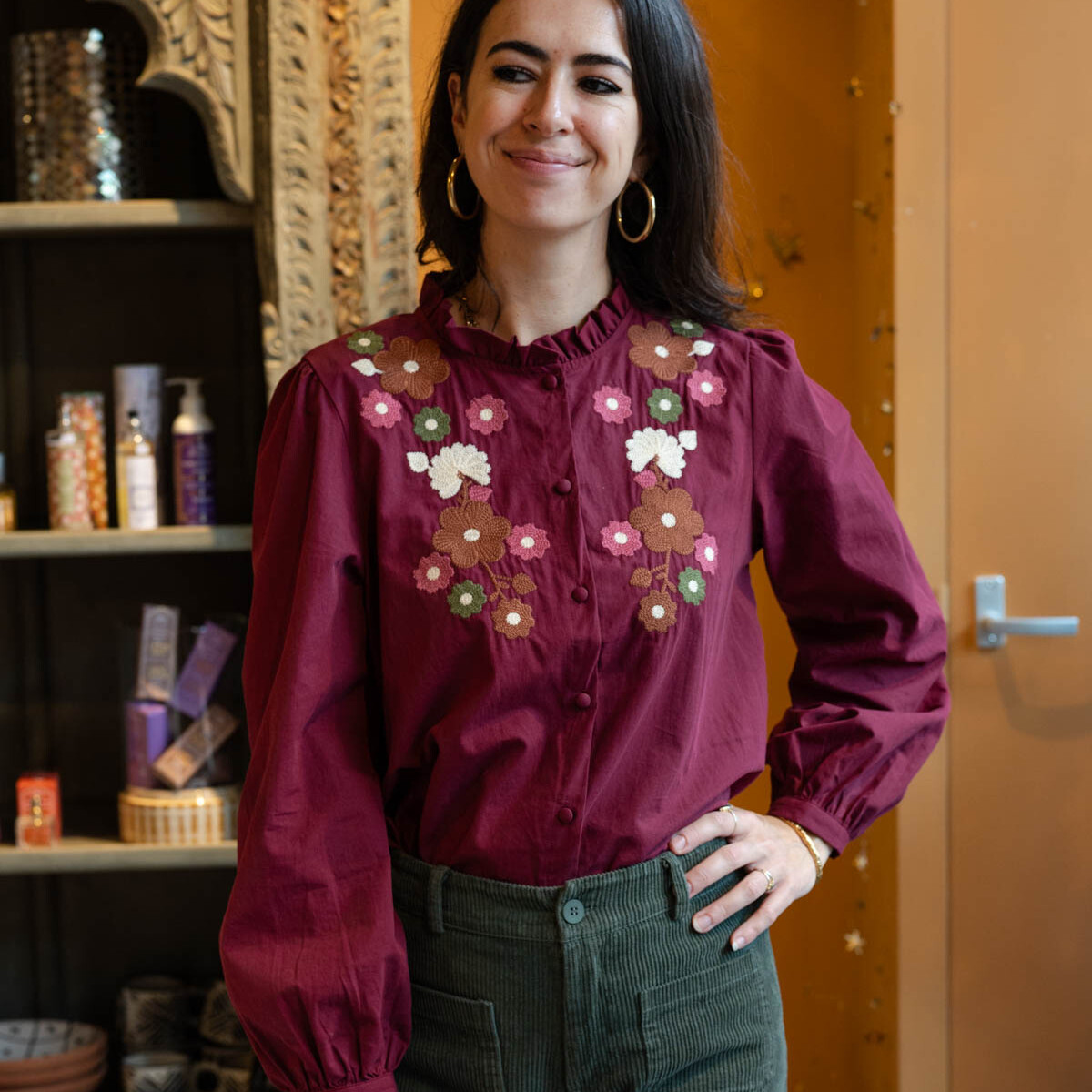 Katoenen blouse Camille met geschulpte kraag – voorkant